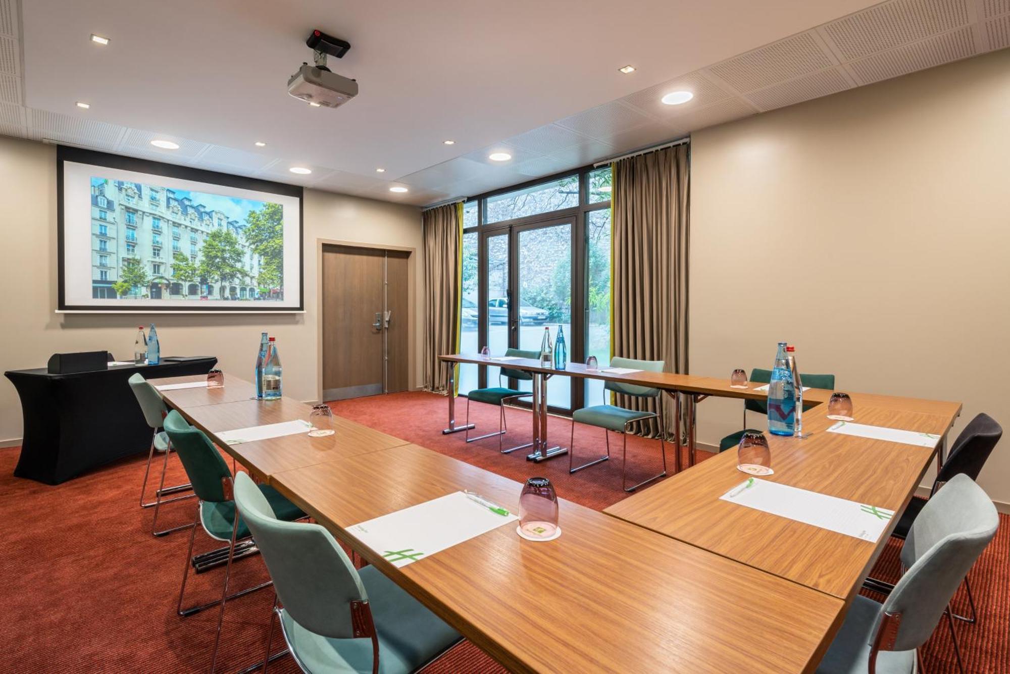 - Gare De Lyon Bastille By Ihg Hotel 4*